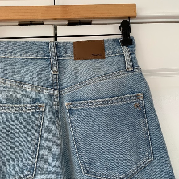 Madewell The Mom Jean High Rise Straight Leg 90s Distressed Light Wash Size 24 - Picture 6 of 11